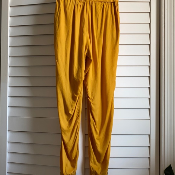 Ashley Rose joggers - Picture 1 of 5